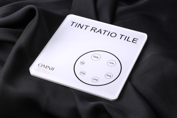 Omnii tint ratio tile - Omnii Oasis - tint ratio tile - hybrid tint palette - tint palette - verf palette - mixing palette - beauty and wellness romana - nederland - belgie